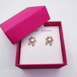 NWT BETSEY JOHNSON EARRINGS